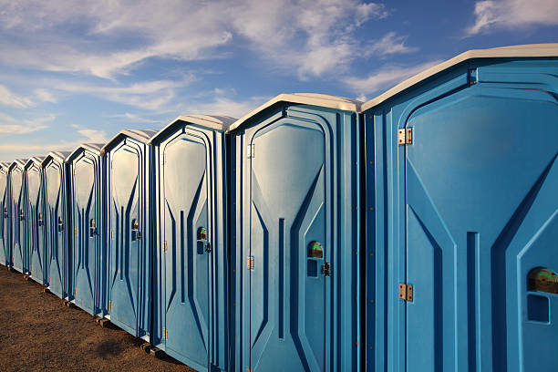 Portable Restroom Setup and Delivery in Candlewick Lake, IL